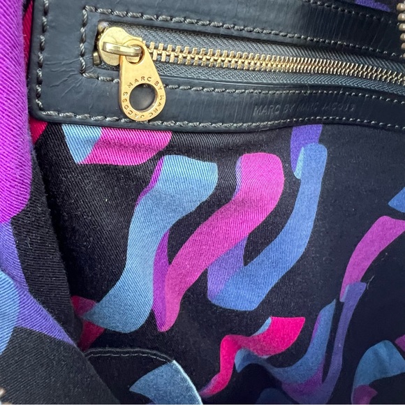 Marc Jacobs Lettering Embossed Leather  Hobo - Picture 8 of 9